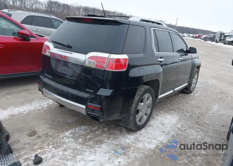 2014 GMC Terrain Denali z USA, uszkodzony, nr VIN 2GKFLZE38E6142432